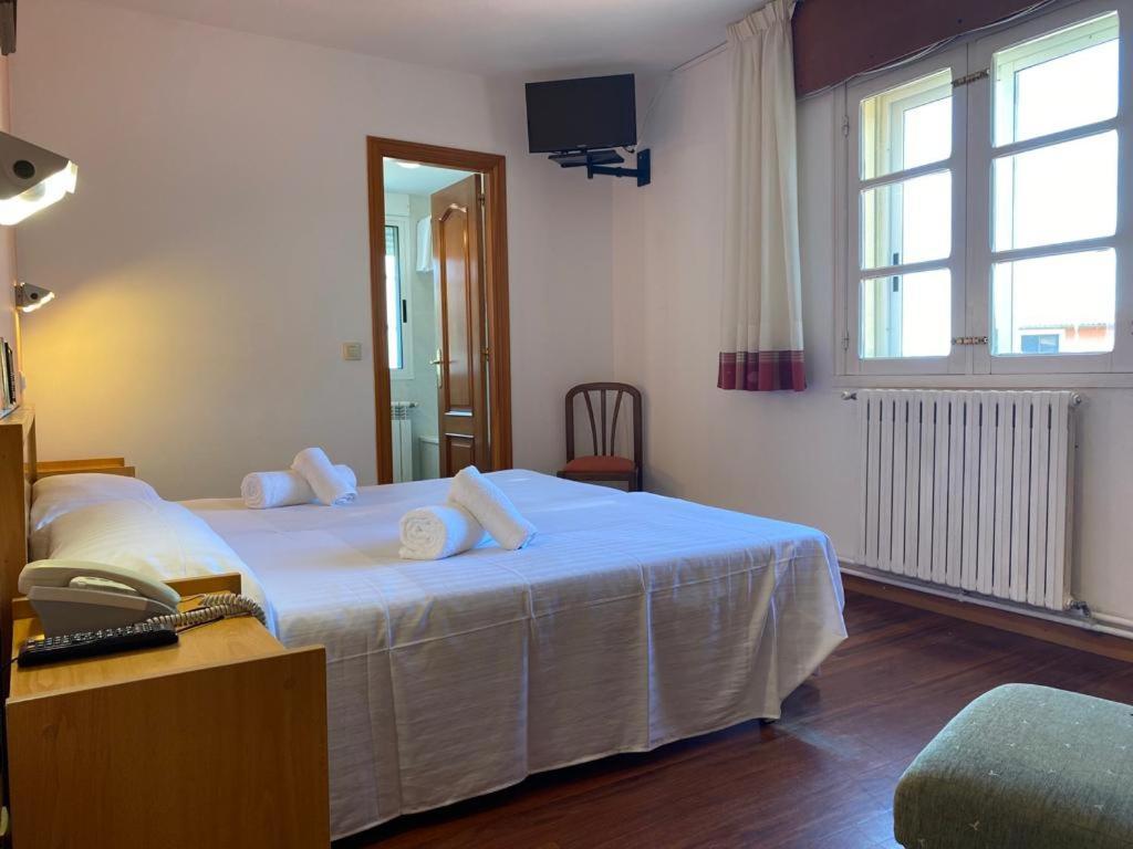 Hotel San Paio Сантяго де Компостела Екстериор снимка